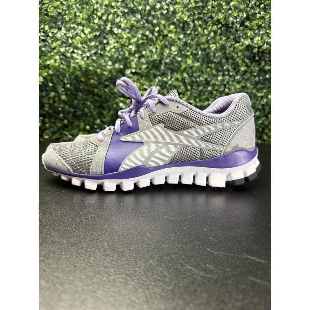 Reebok Realflex Advance sneakers Women's Size 8.5 Purple Shoes